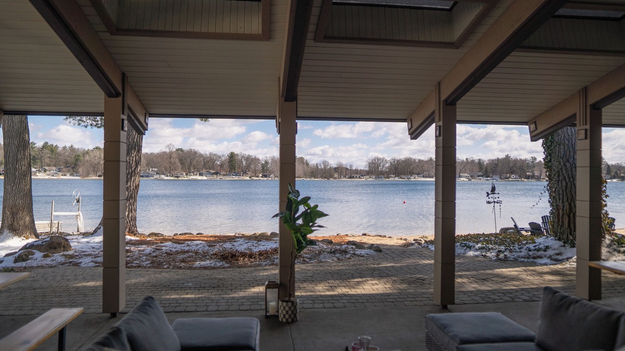 Photo of Patio Balcony in Twin Lake