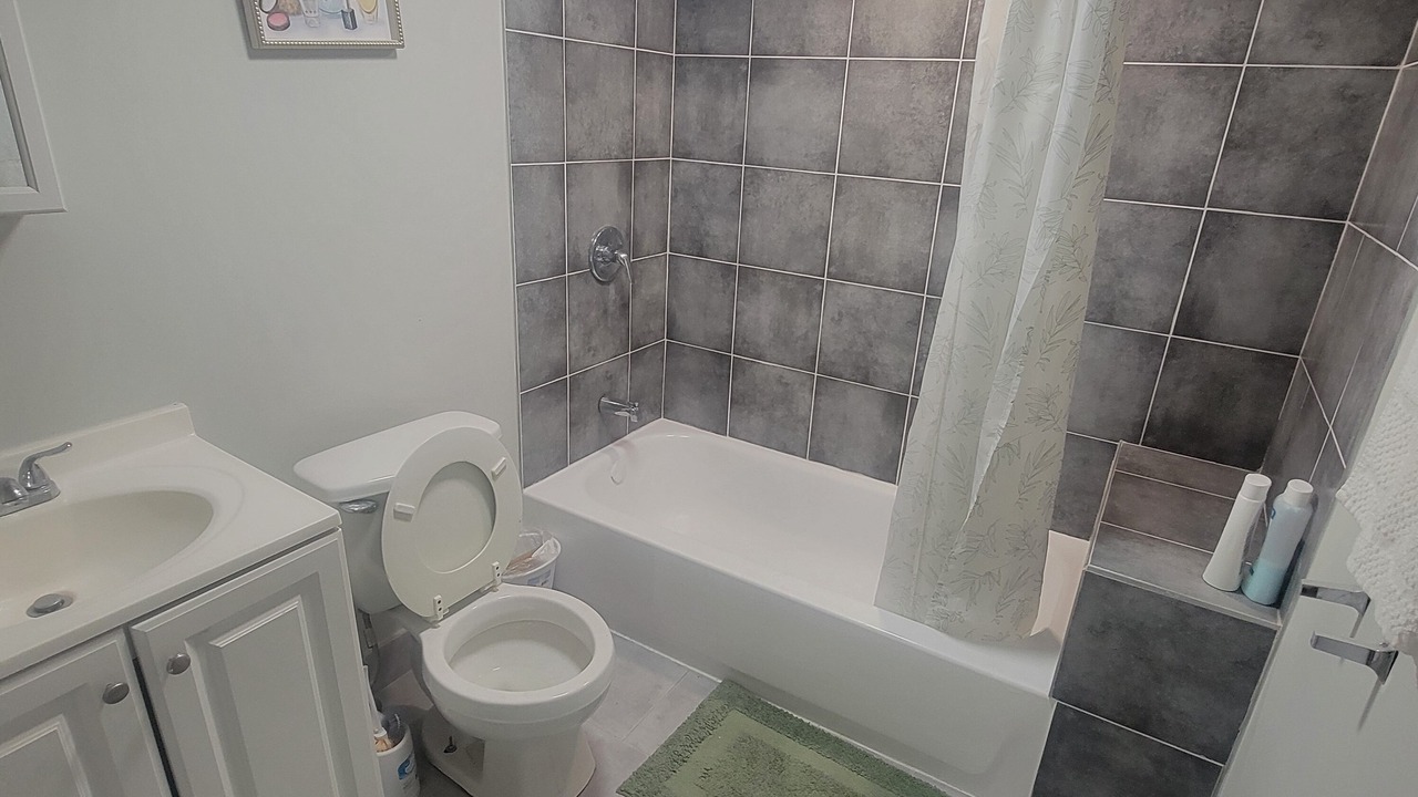 Photo of Bathroom in Woodlawn