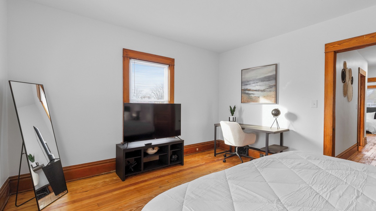 Photo of Bedroom in Creston Heights