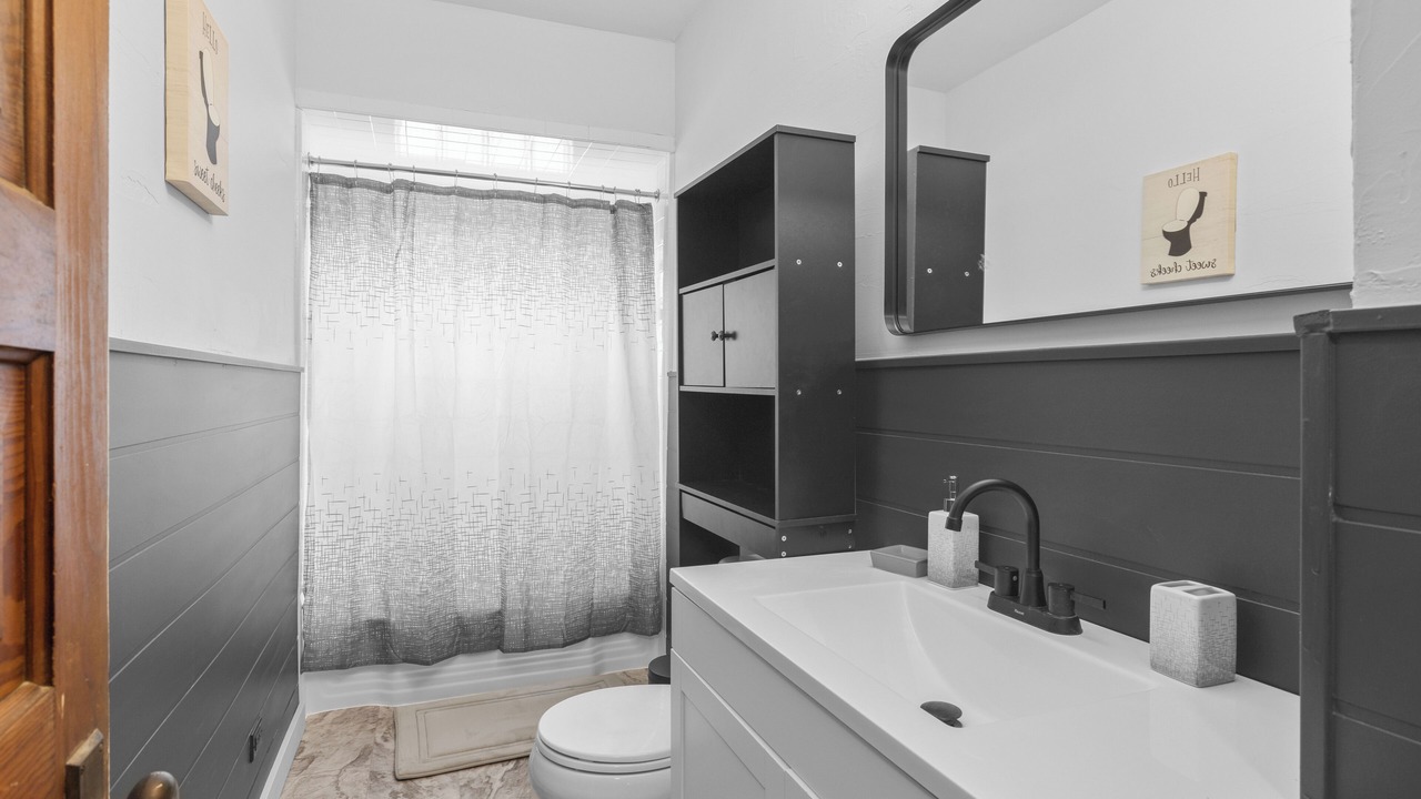 Photo of Bathroom in Creston Heights