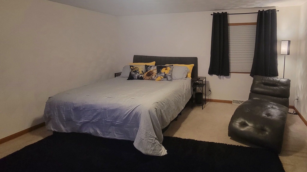 Photo of Bedroom in Battle Creek