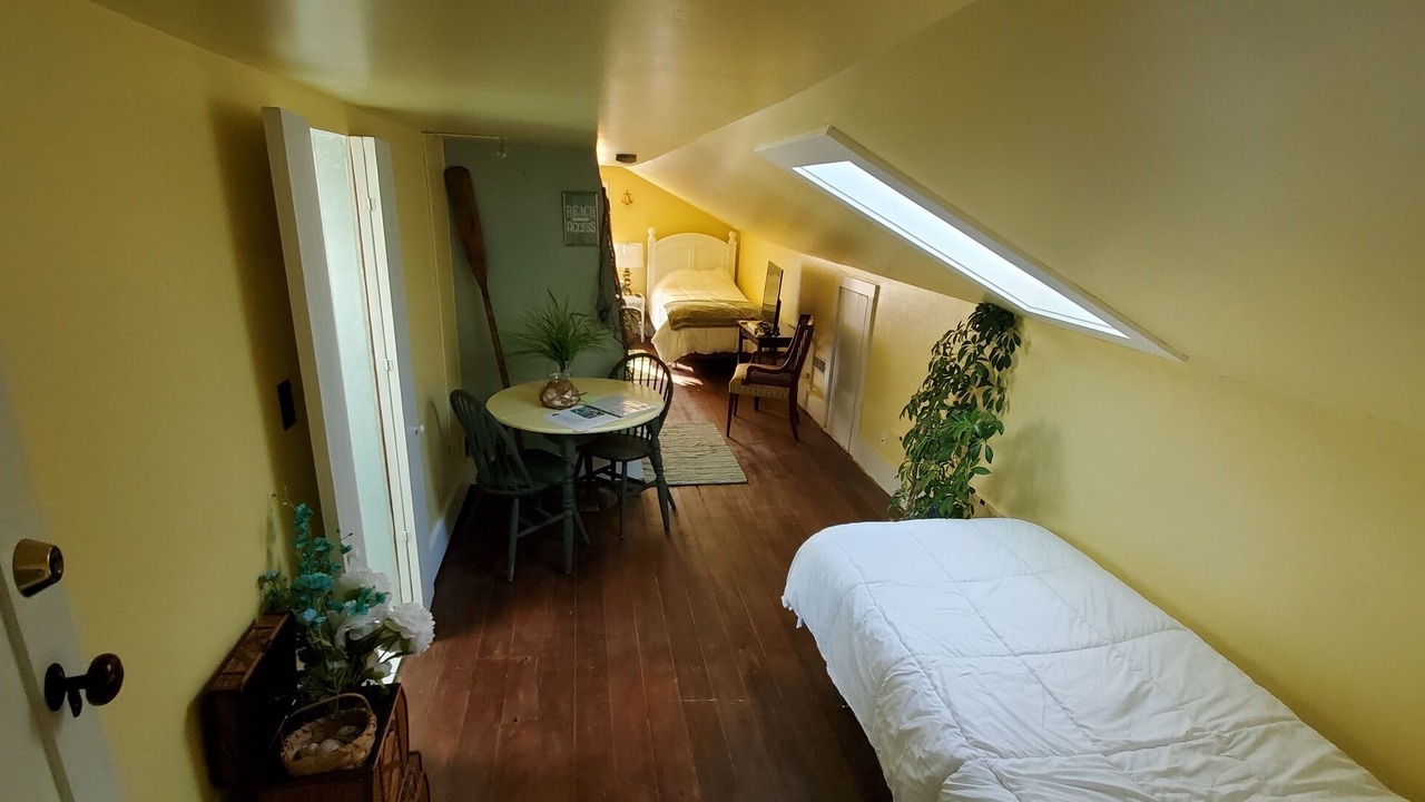 Photo of Bedroom in Nappanee
