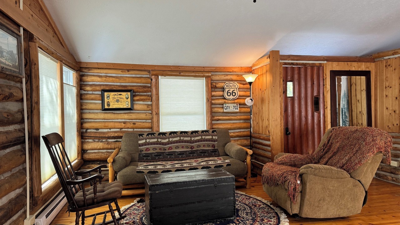 Photo of Livingroom in Fife Lake