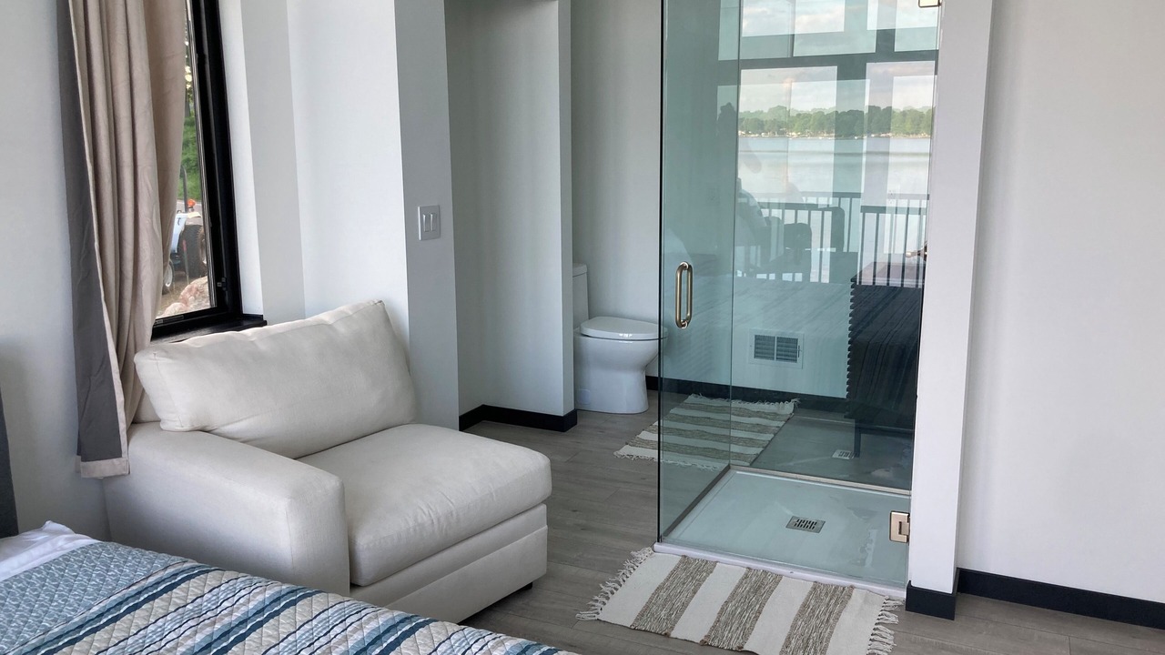 Photo of Bedroom in Cloverdale