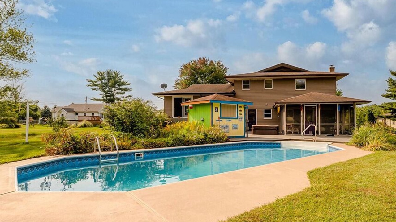 Photo of Outdoor in Bridgman