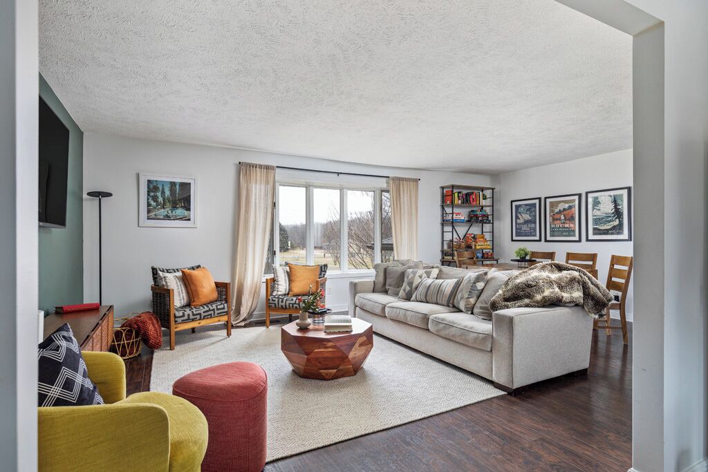 Photo of Livingroom in Bridgman