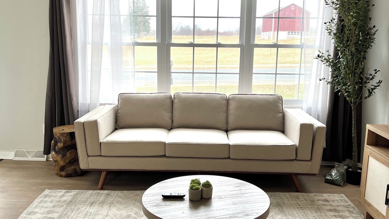 Photo of Livingroom in Battle Creek