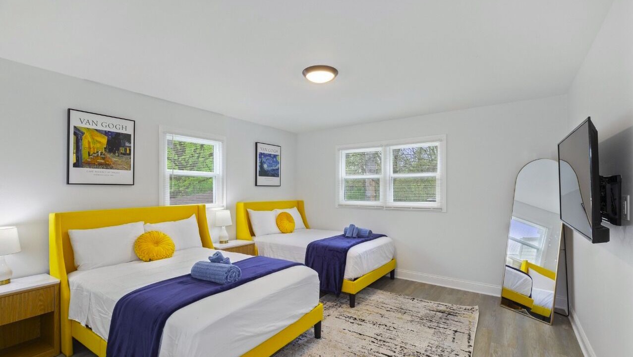 Photo of Bedroom in Homewood