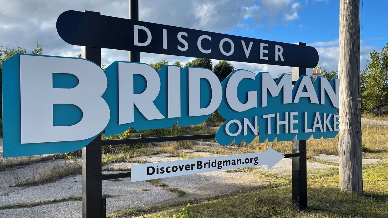 Photo of Others in Bridgman