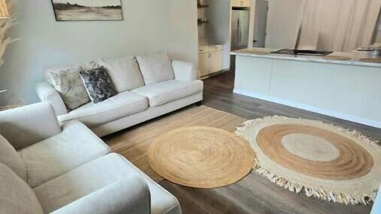 Photo of Livingroom in Enchanted Hills