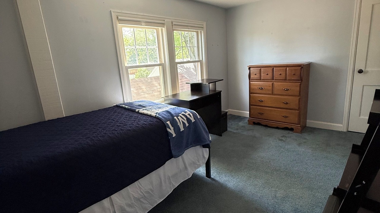 Photo of Bedroom in Yorktown