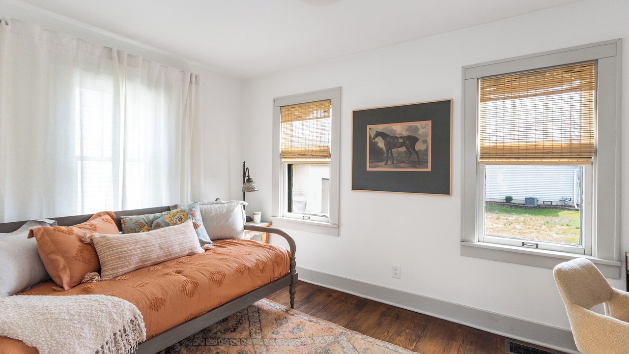 Photo of Livingroom in Three Oaks