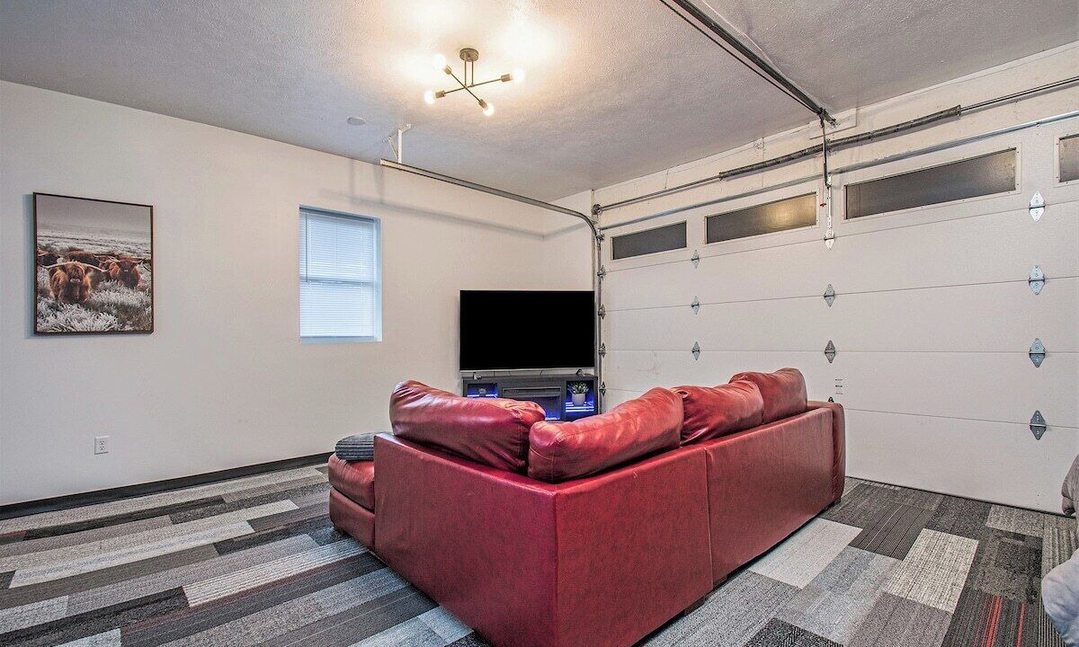 Photo of Livingroom in Elkhart