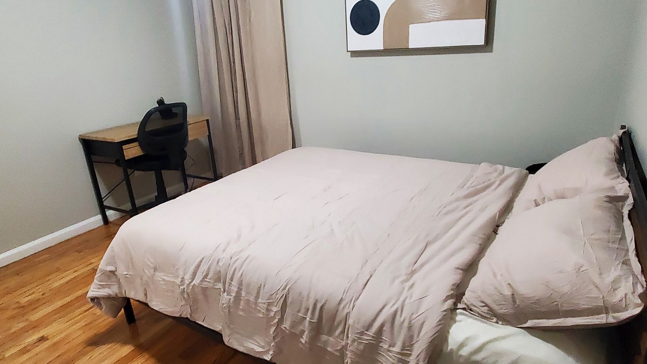 Photo of Bedroom in Detroit