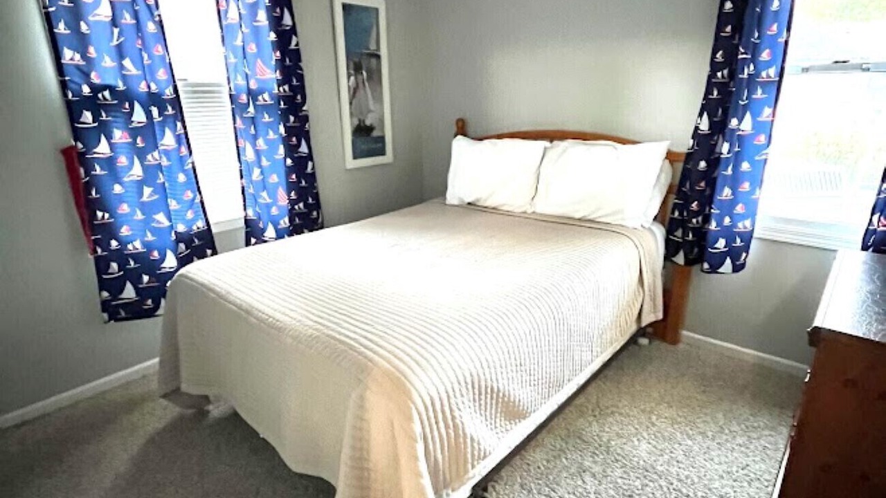 Photo of Bedroom in South Haven