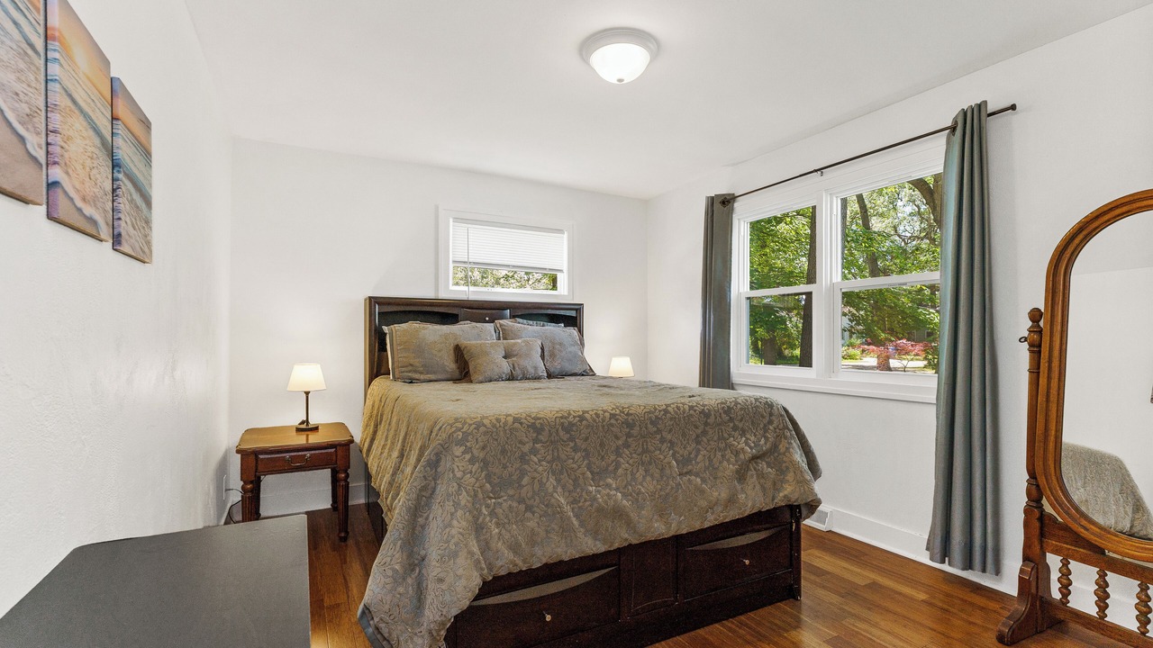 Photo of Bedroom in Spring Lake