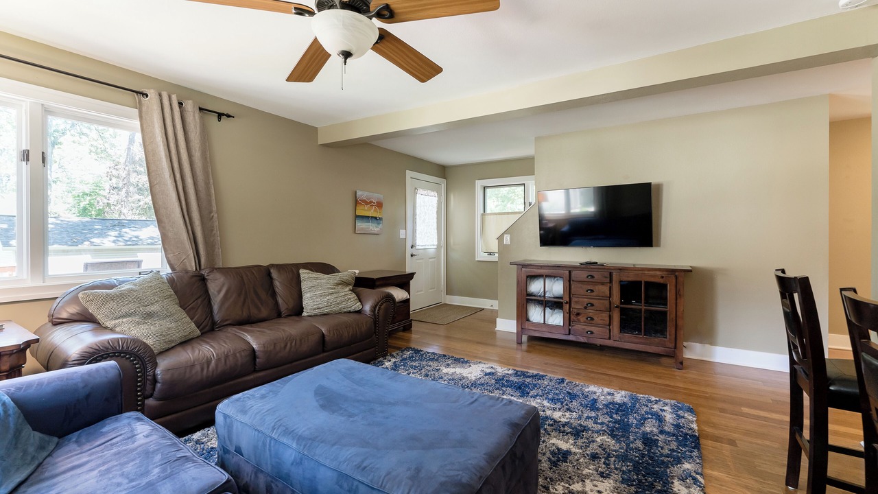 Photo of Livingroom in Spring Lake