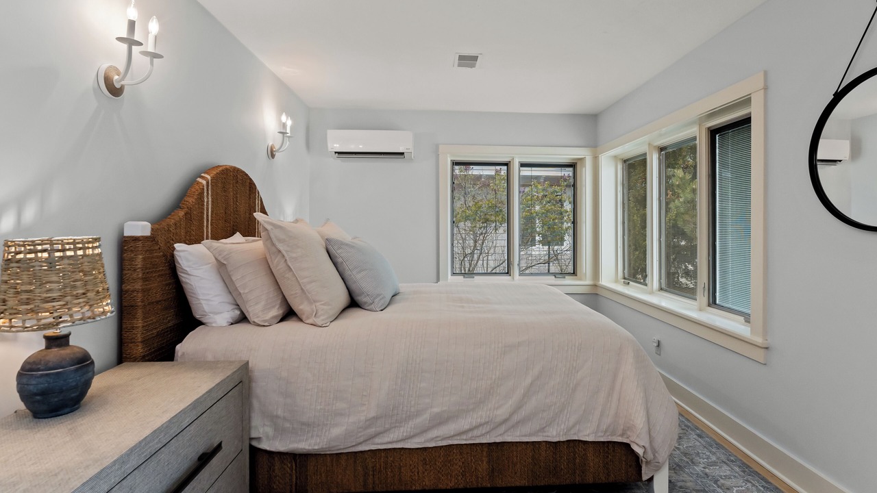 Photo of Bedroom in Spring Lake