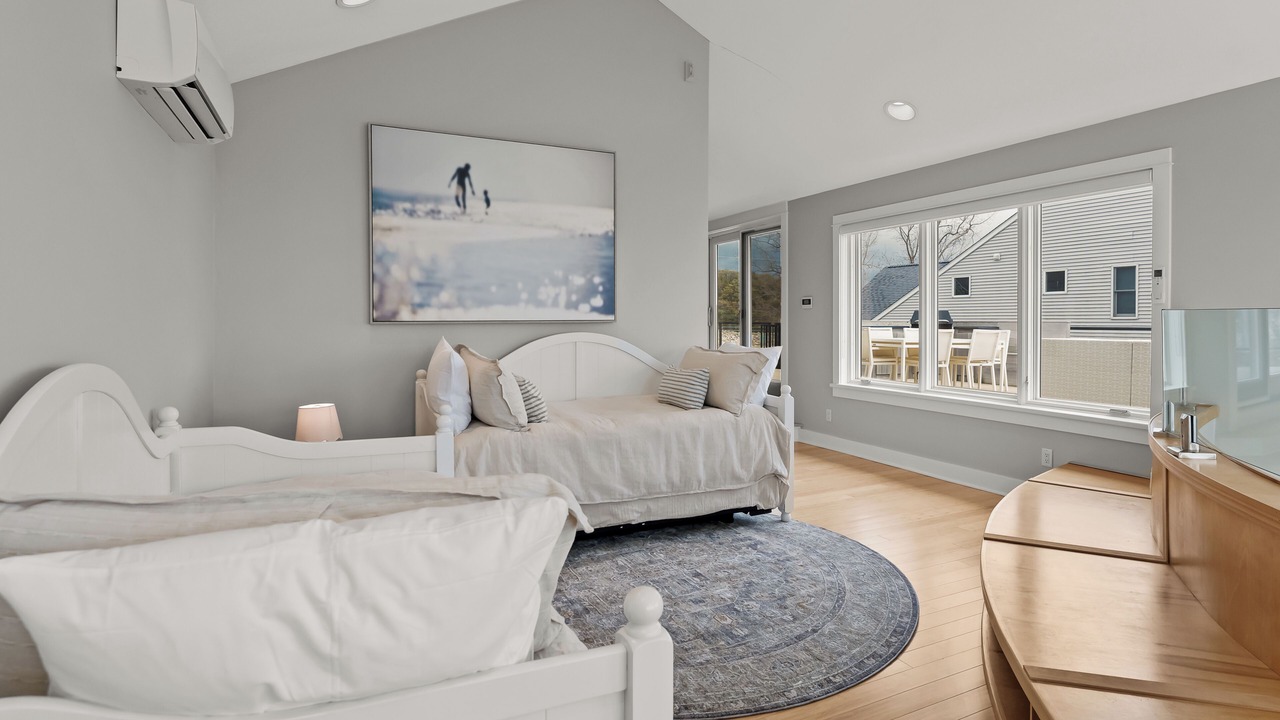 Photo of Bedroom in Spring Lake