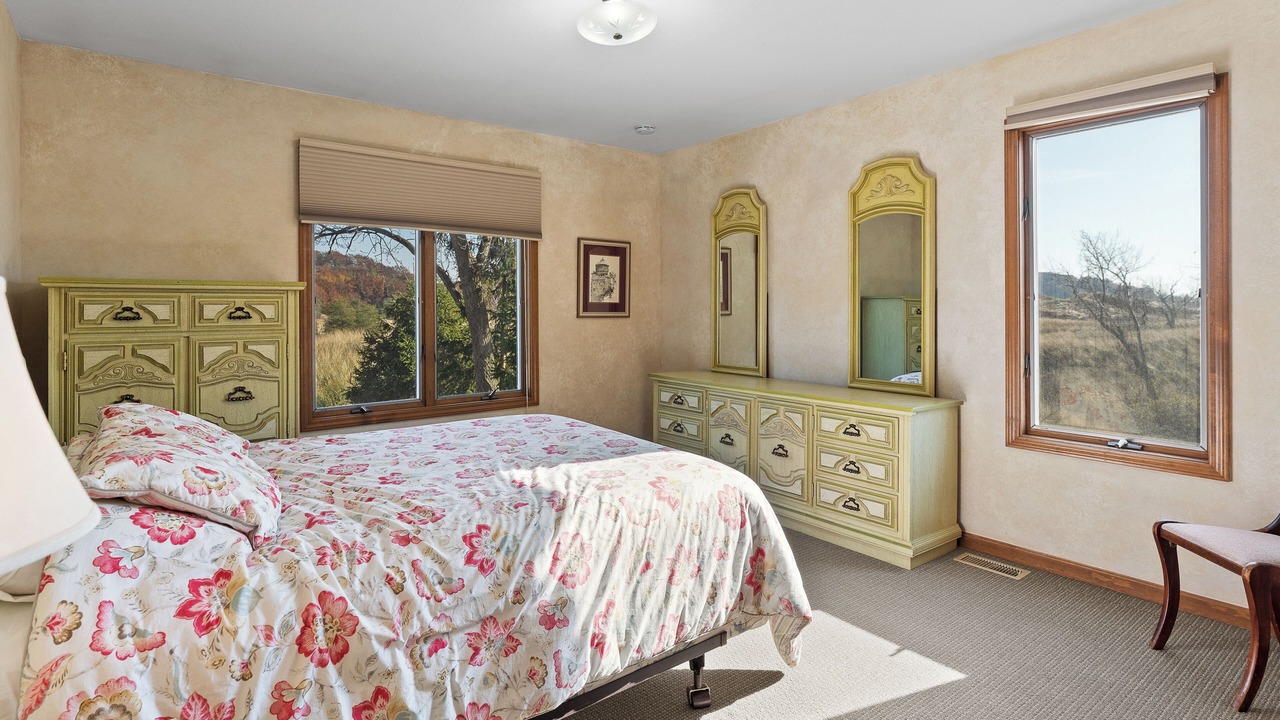 Photo of Bedroom in Spring Lake