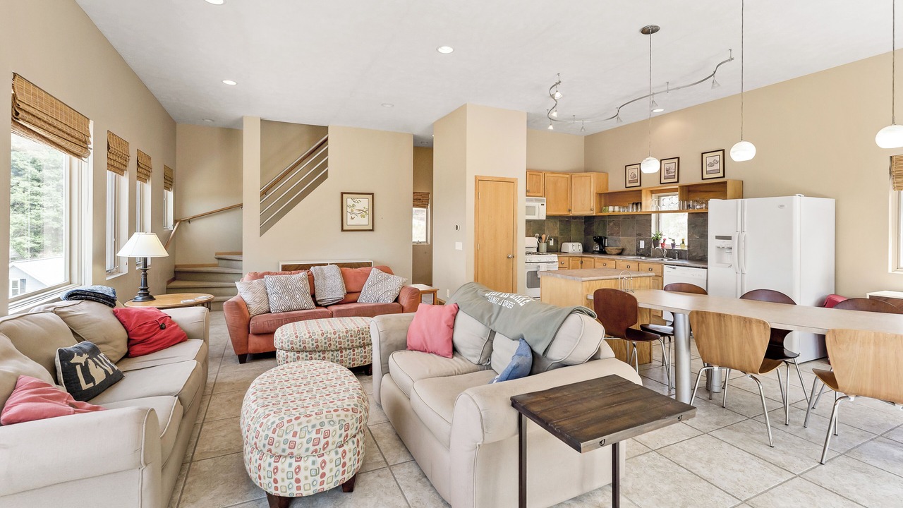 Photo of Livingroom in Shelby