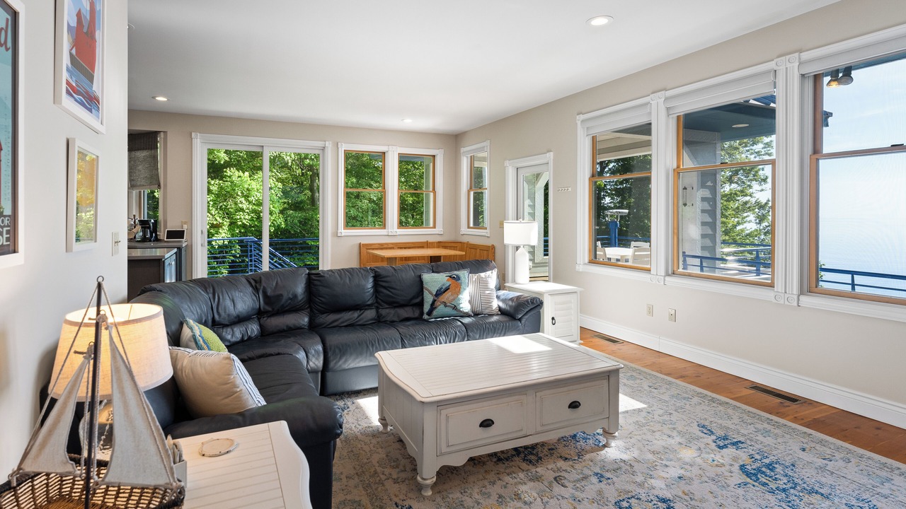 Photo of Livingroom in Port Sheldon