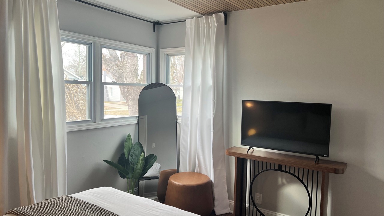 Photo of Bedroom in Redford