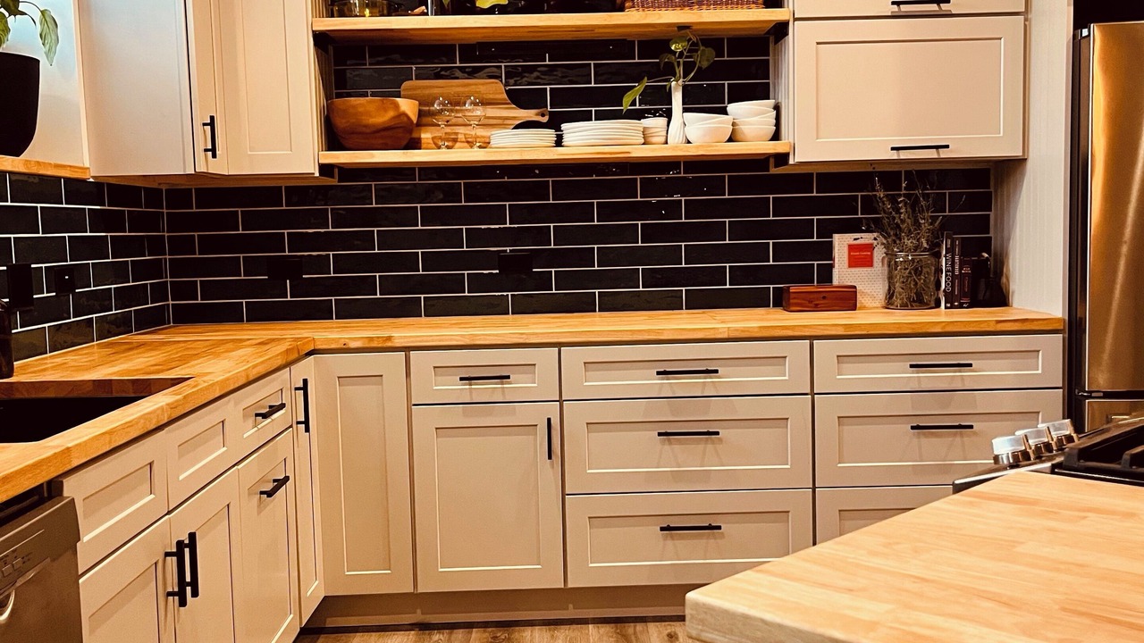 Photo of Kitchen in Mid-North District