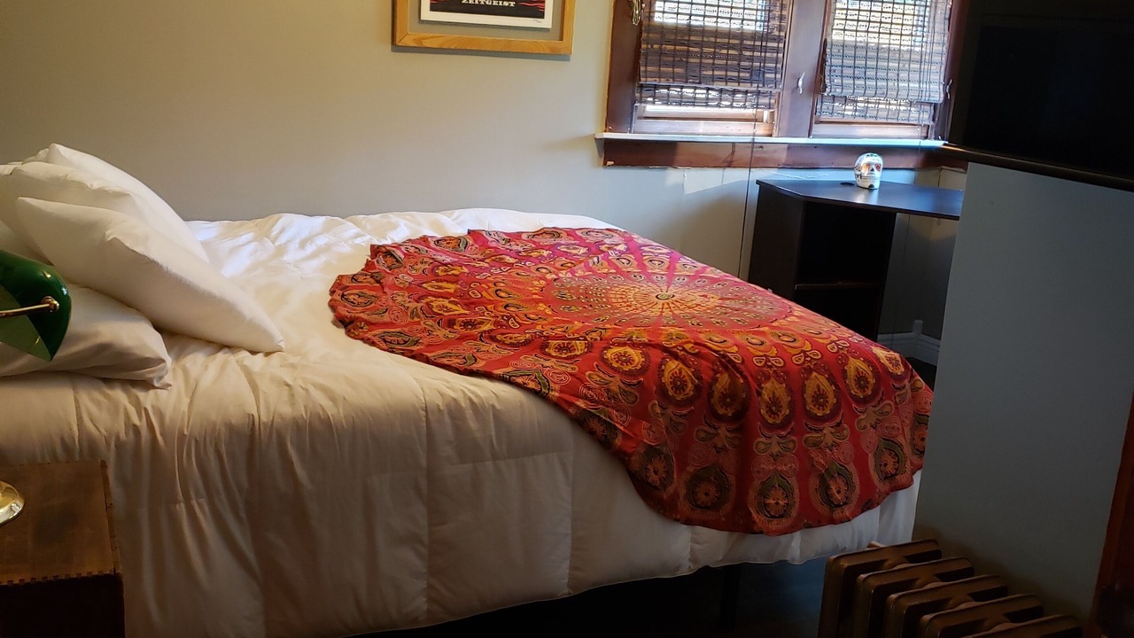 Photo of Bedroom in Norton Shores