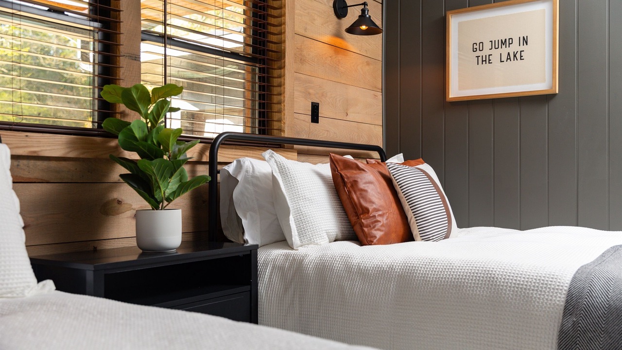 Photo of Bedroom in Covert