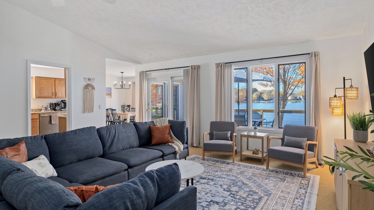 Photo of Livingroom in Canadian Lakes