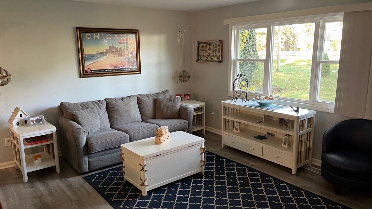 Photo of Livingroom in Town of Pines