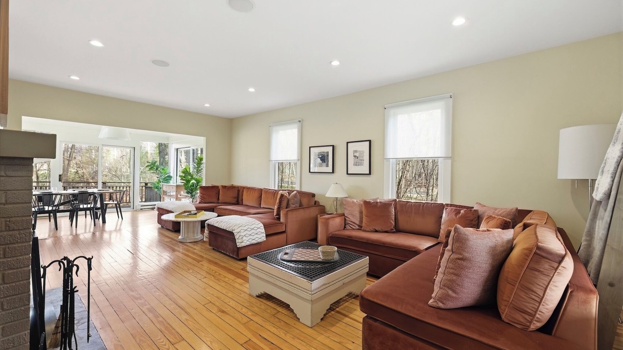 Photo of Bedroom in Three Oaks