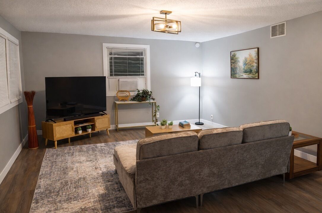 Photo of Livingroom in Hillsdale
