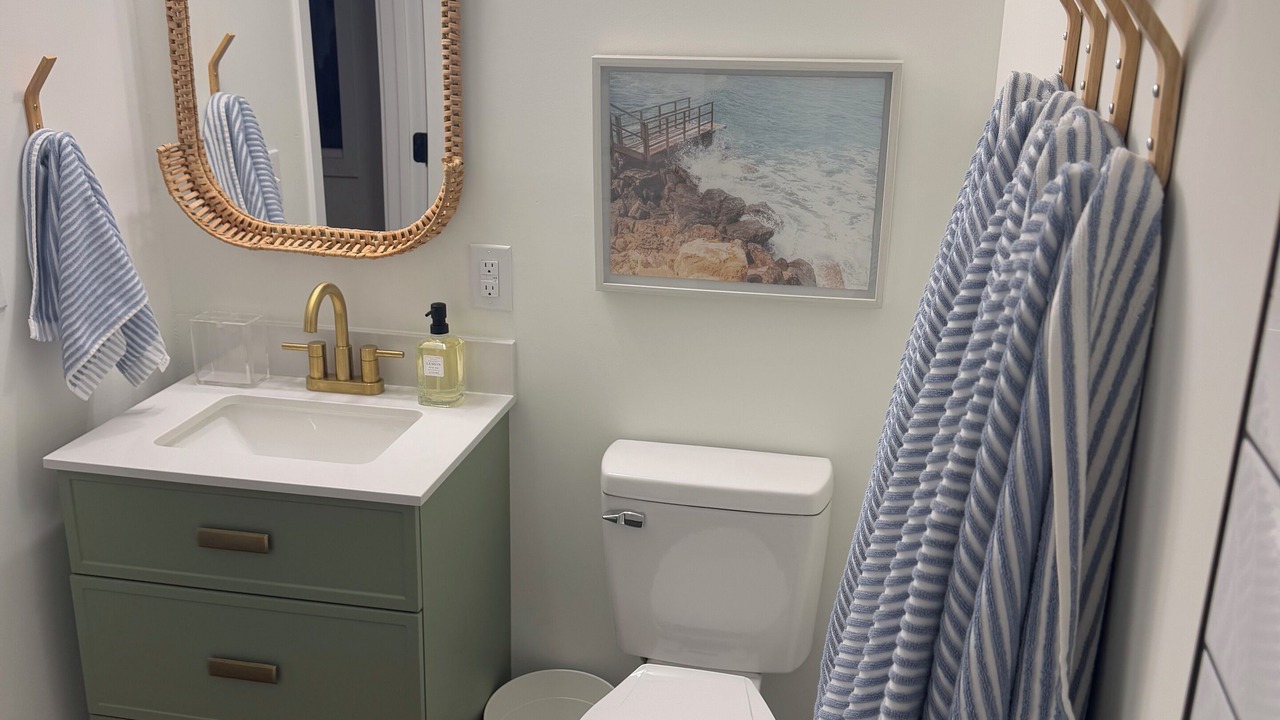 Photo of Bathroom in Bryant Pattengill West