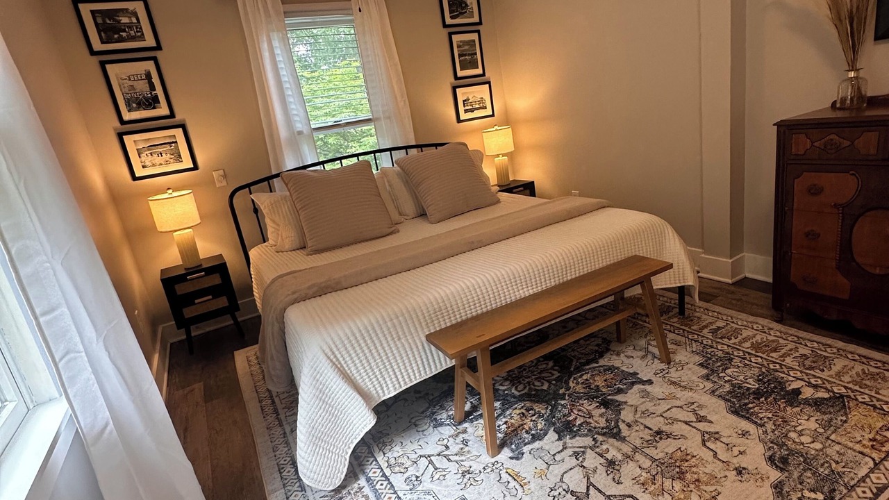Photo of Bedroom in Montague