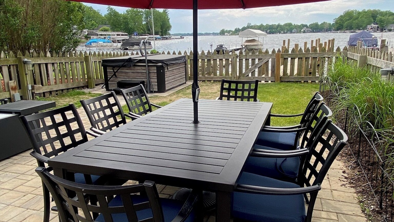 Photo of Outdoor in Paw Paw Lake
