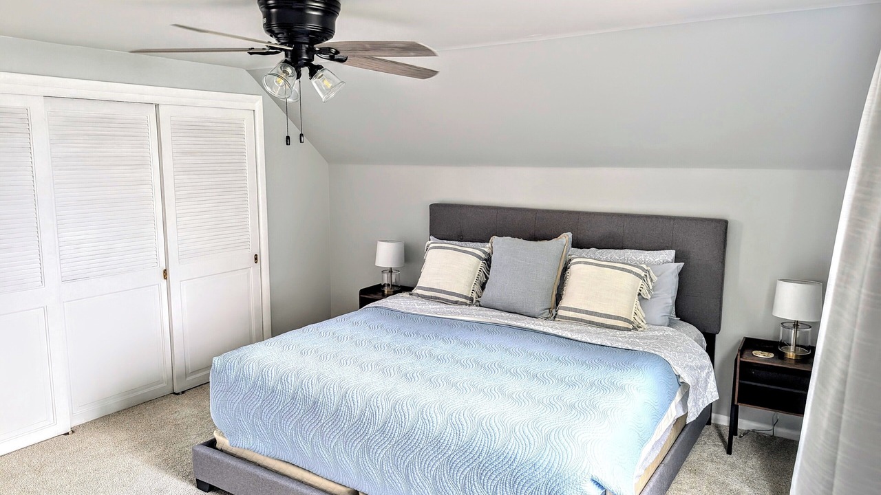 Photo of Bedroom in Simonton Lake