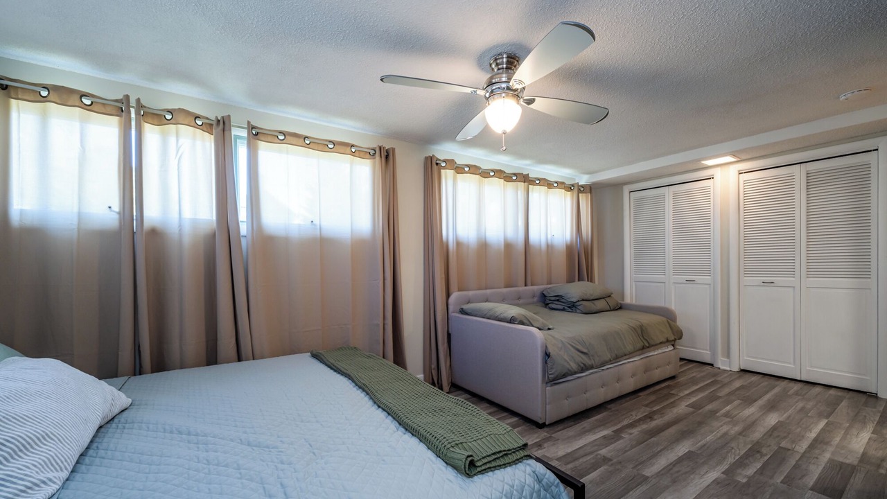 Photo of Bedroom in Paw Paw Lake