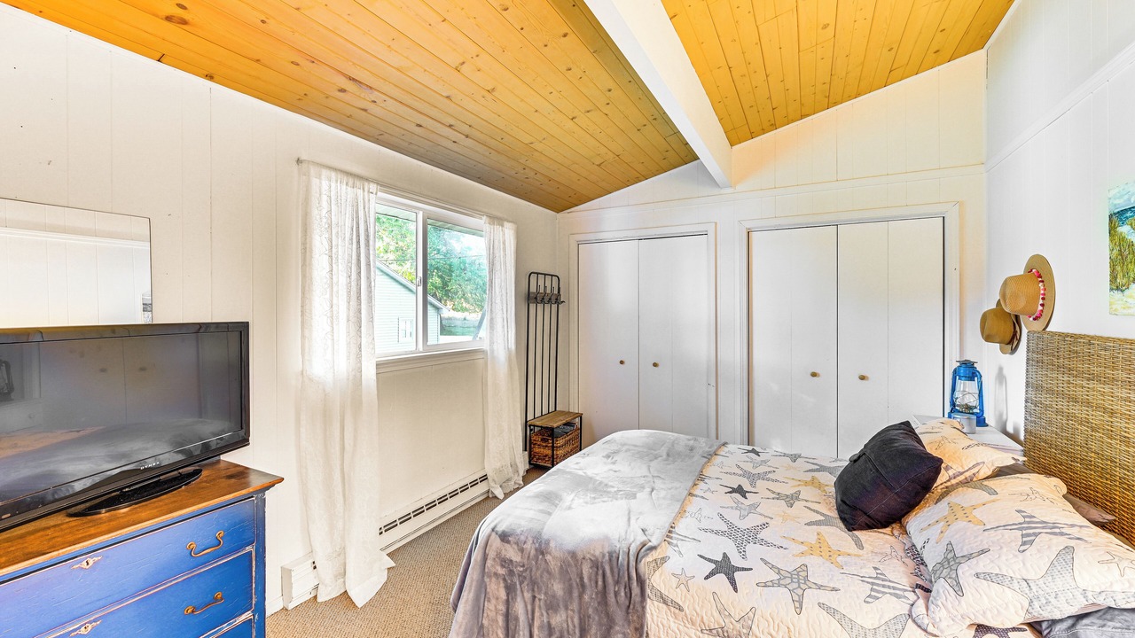 Photo of Bedroom in Three Rivers