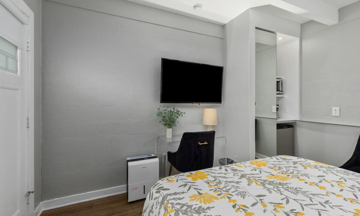 Photo of Bedroom in Douglas