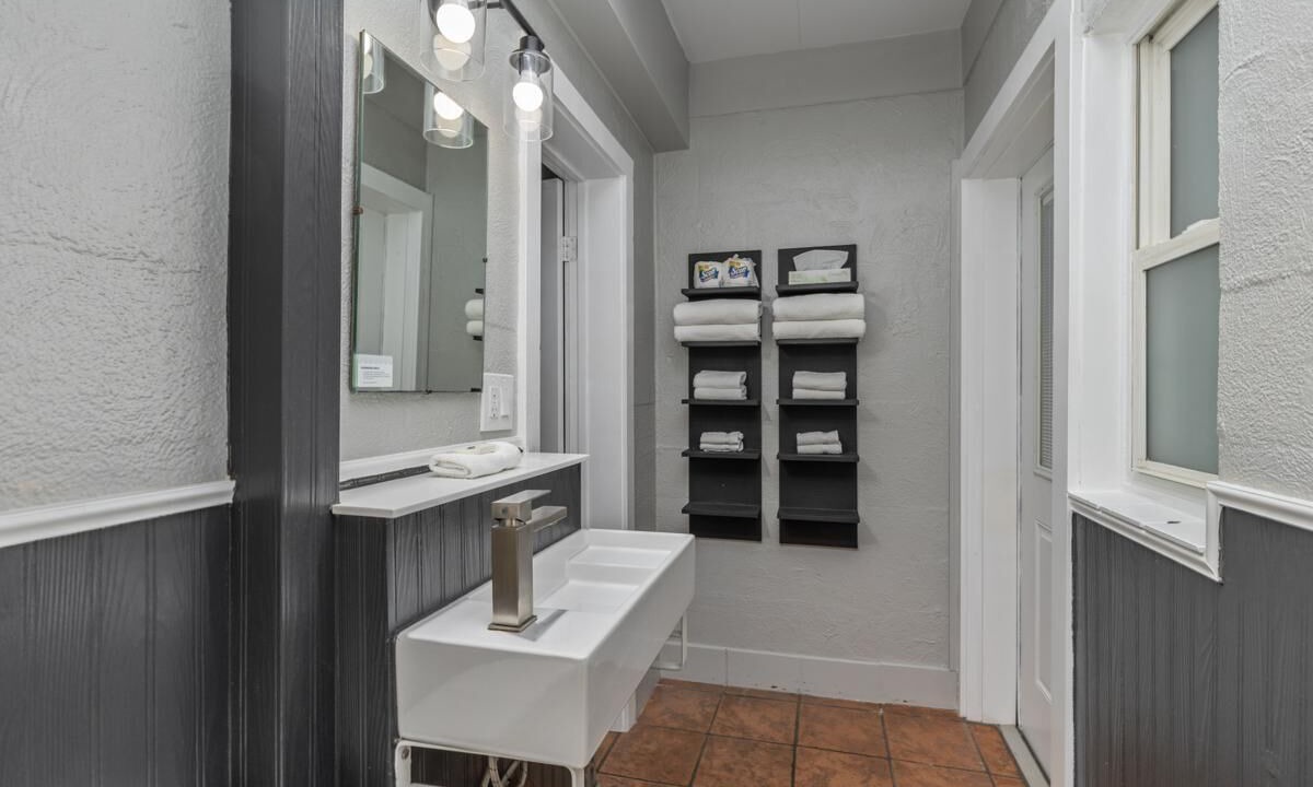 Photo of Bathroom in Douglas