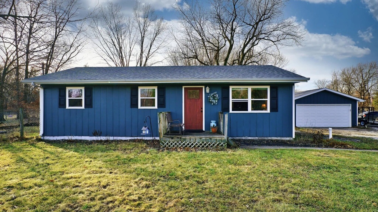 Photo of Outdoor in Thayer