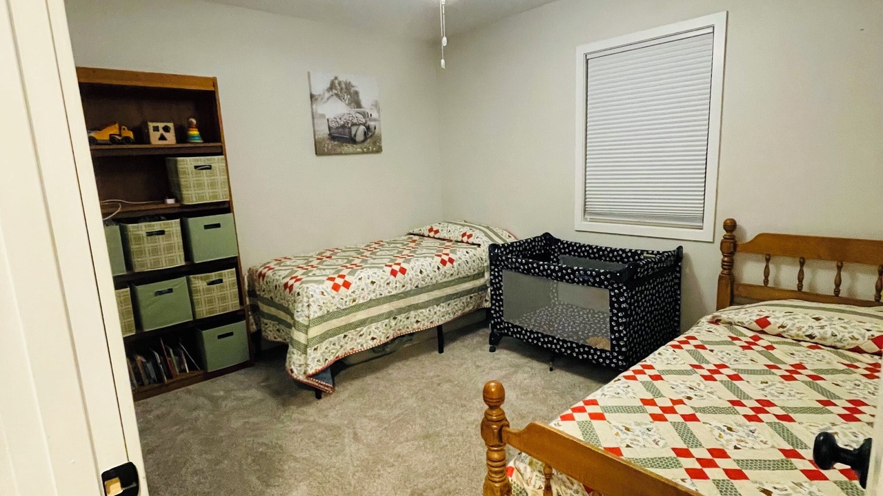 Photo of Bedroom in Thayer