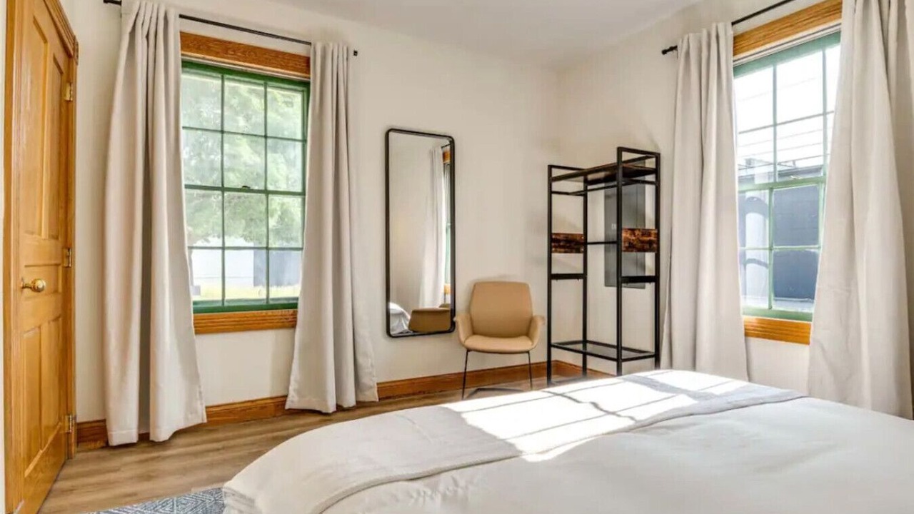 Photo of Bedroom in Lockerbie Square
