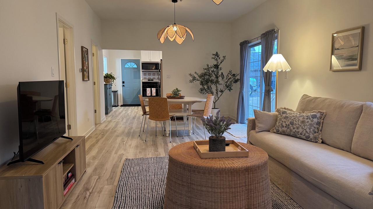 Photo of Livingroom in Michigan City