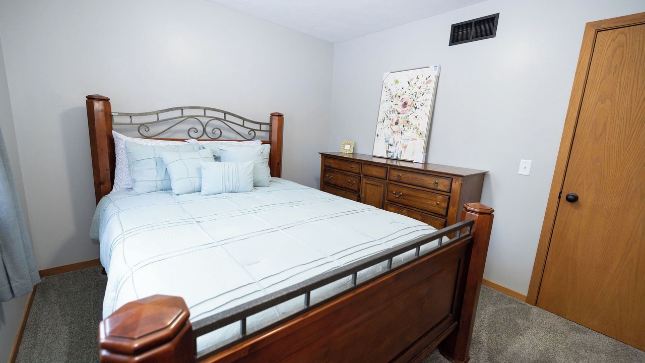 Photo of Bedroom in Kalamazoo