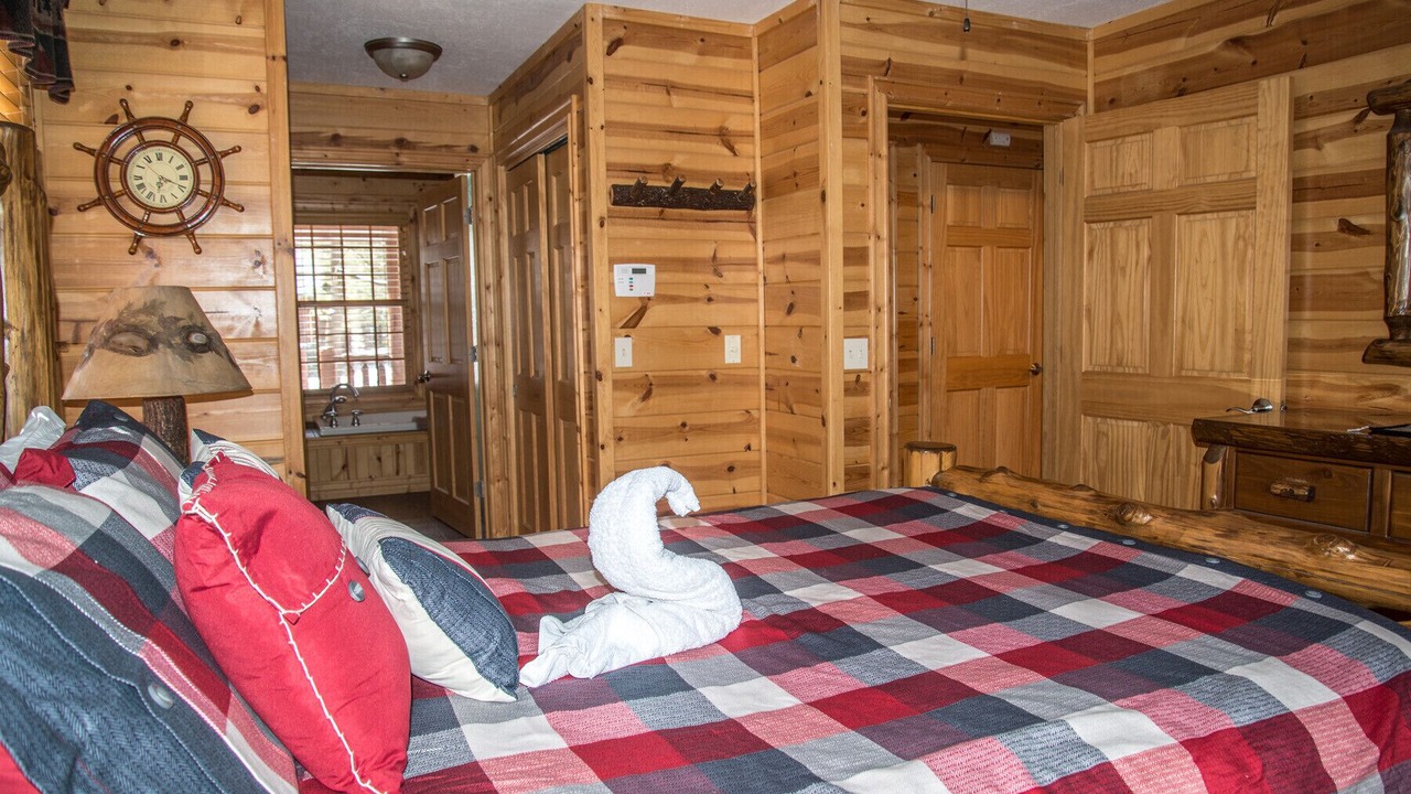Photo of Bedroom in Saugatuck