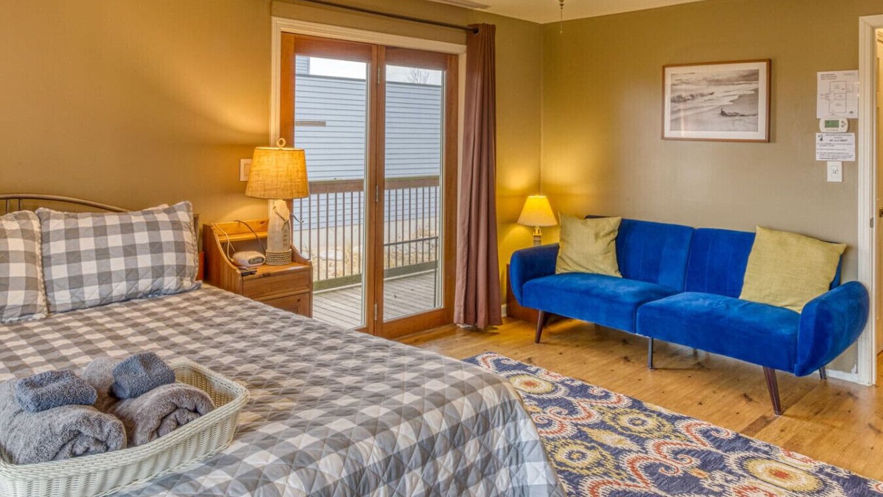 Photo of Bedroom in Miller Beach