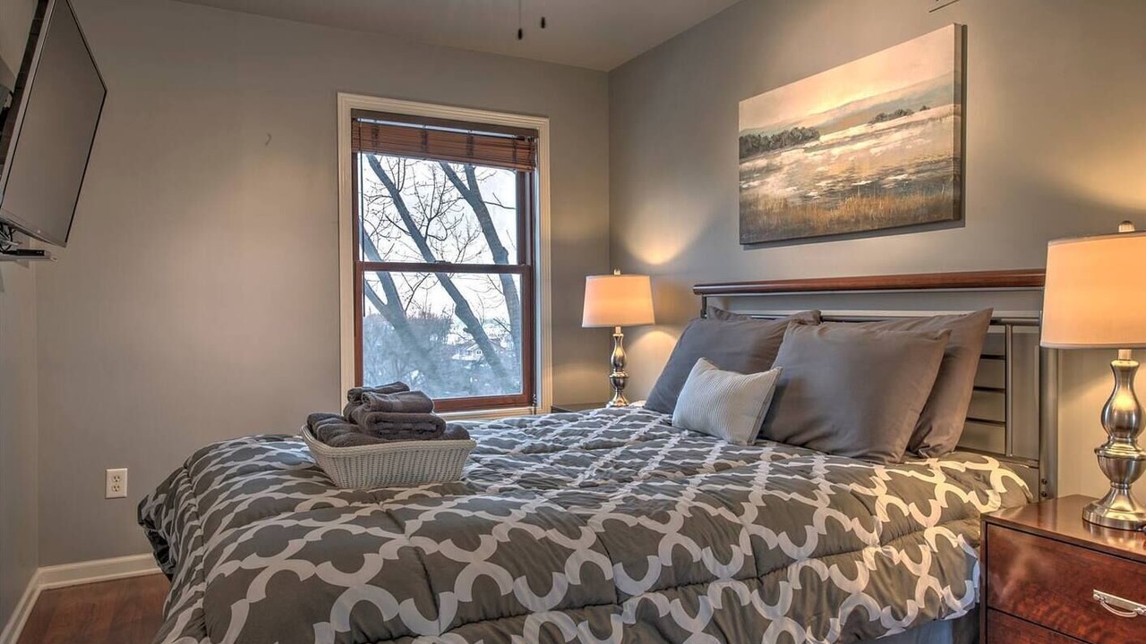 Photo of Bedroom in Miller Beach